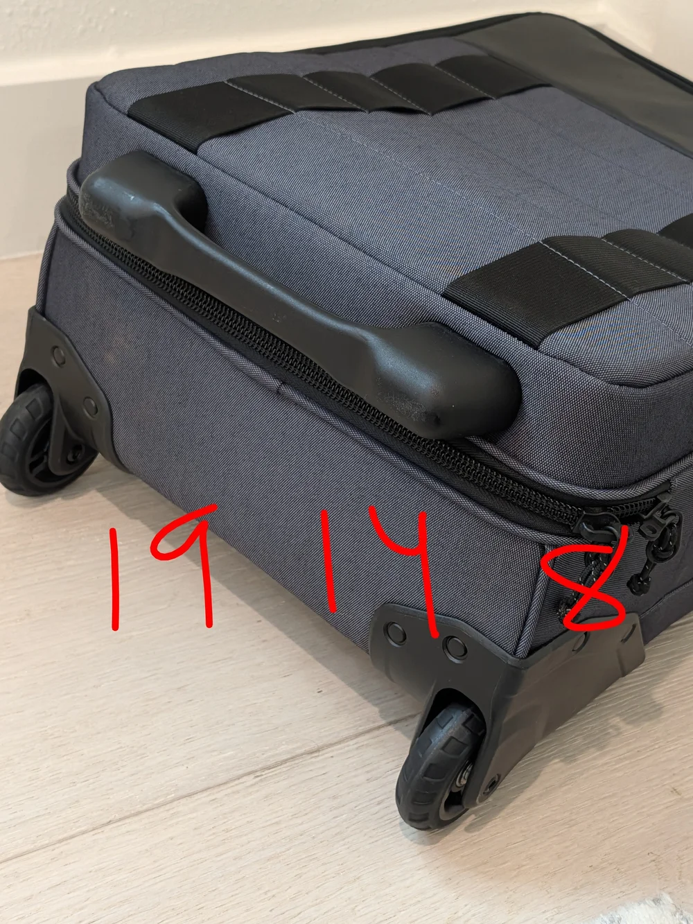 OGIO men carry